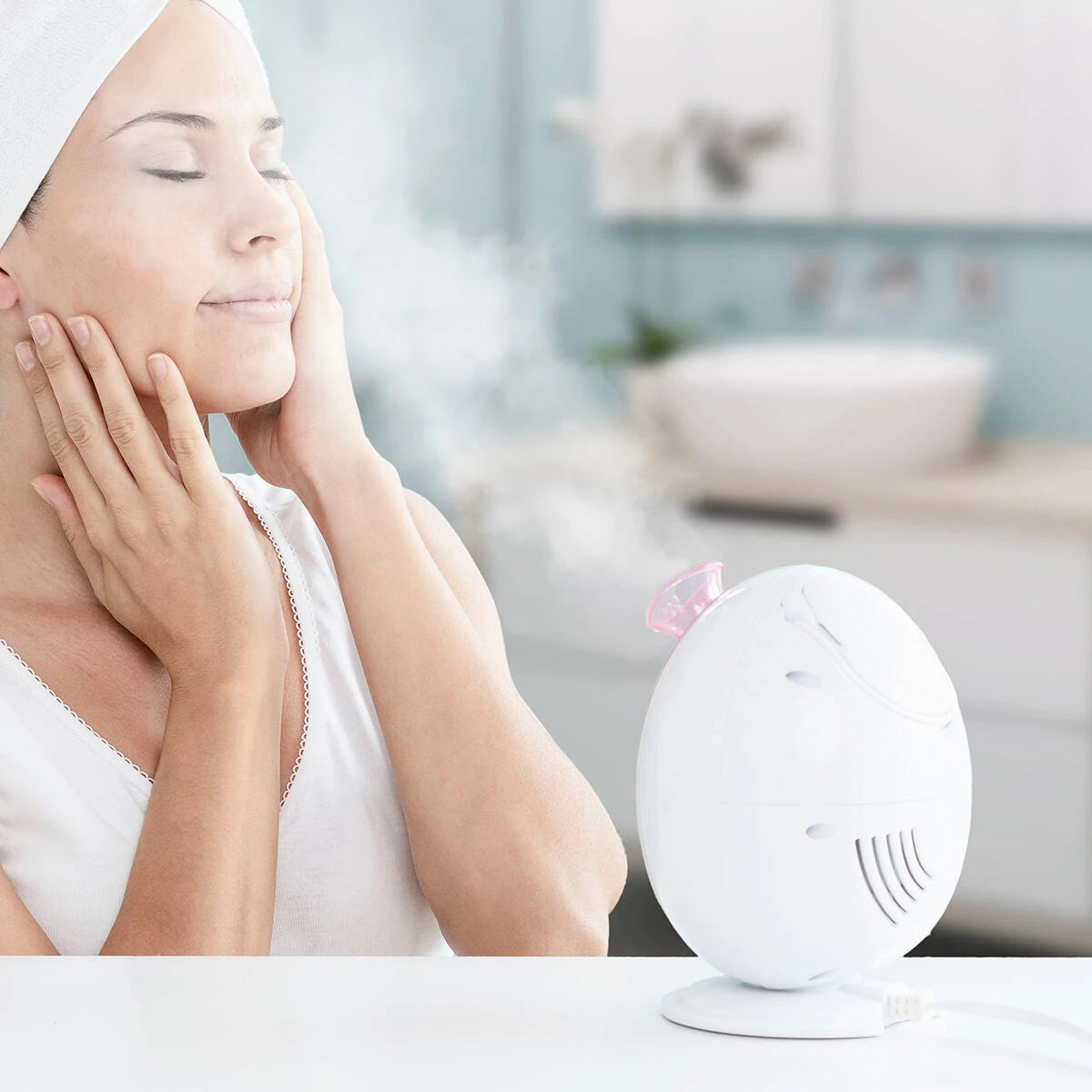 Electric Facial Sauna Moispa InnovaGoods product packaging